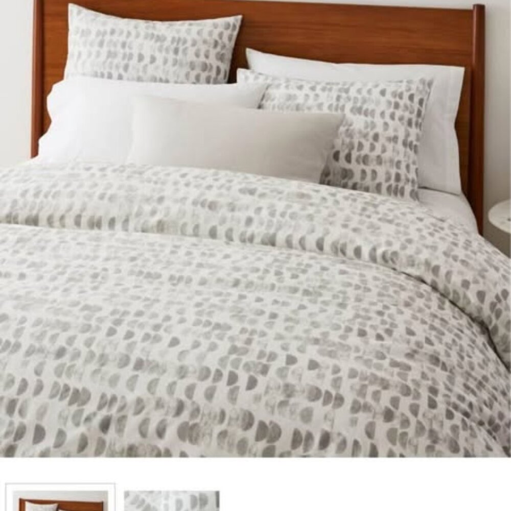 West Elm King Half Moon 100% Cotton Duvet Cover. NO SHAMS